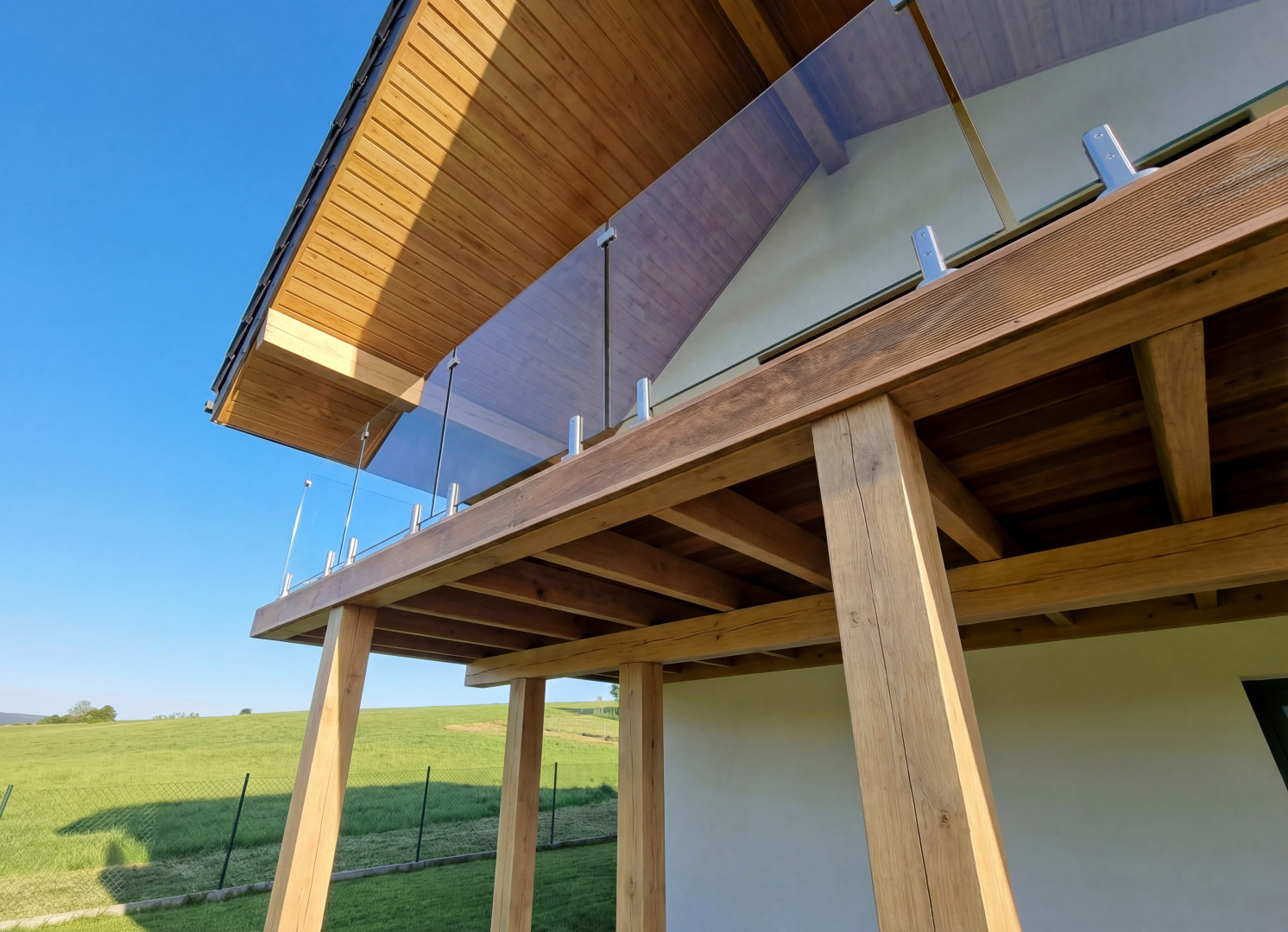 balustrada całoszklana na spigotach szkło bezbarwne balustrada całoszklana na spigotach szkło bezbarwne